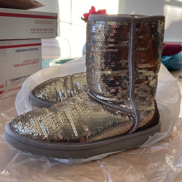 UGG Classic Gold Sequin Short Boots - Picture 11 of 14